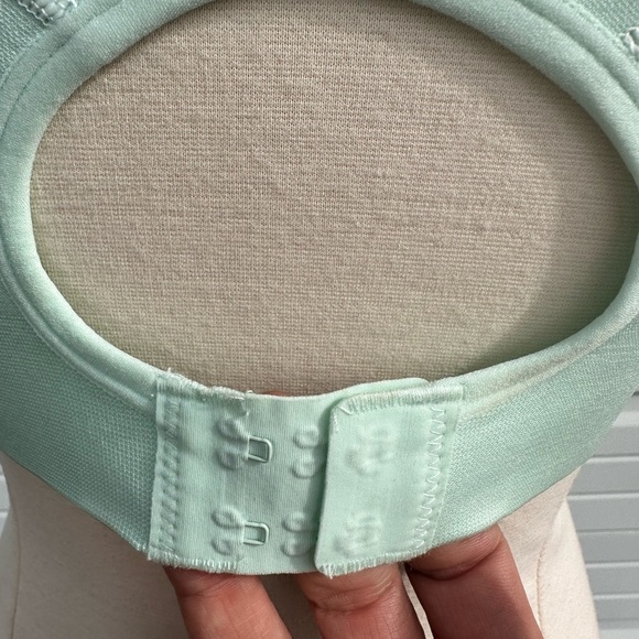 All in Motion women’s t strap sports bra size M - Picture 5 of 11